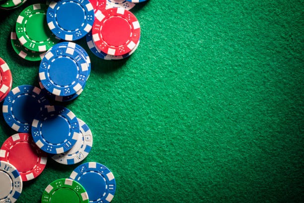 omtogel link app interface showing Premier League odds and live casino tables side by side